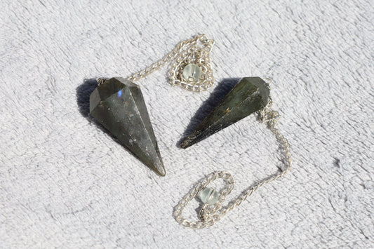 Labradorite Pendulum