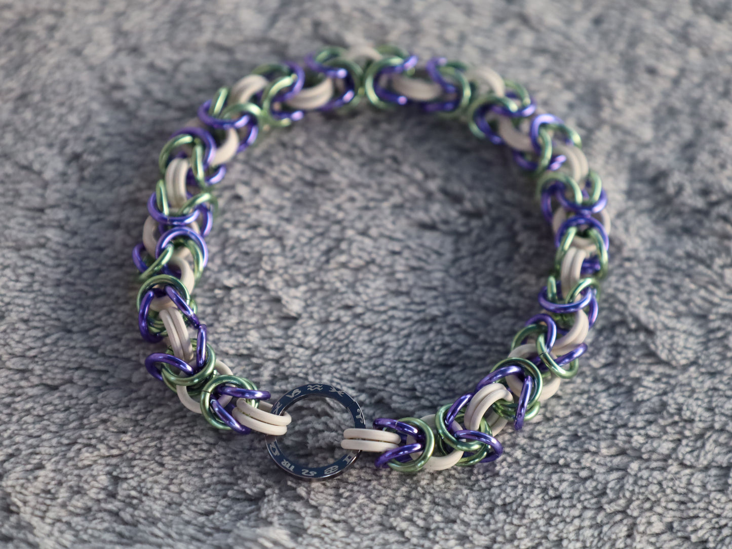 Tri-Colored Stretchy Zodiac Chainmail Bracelet