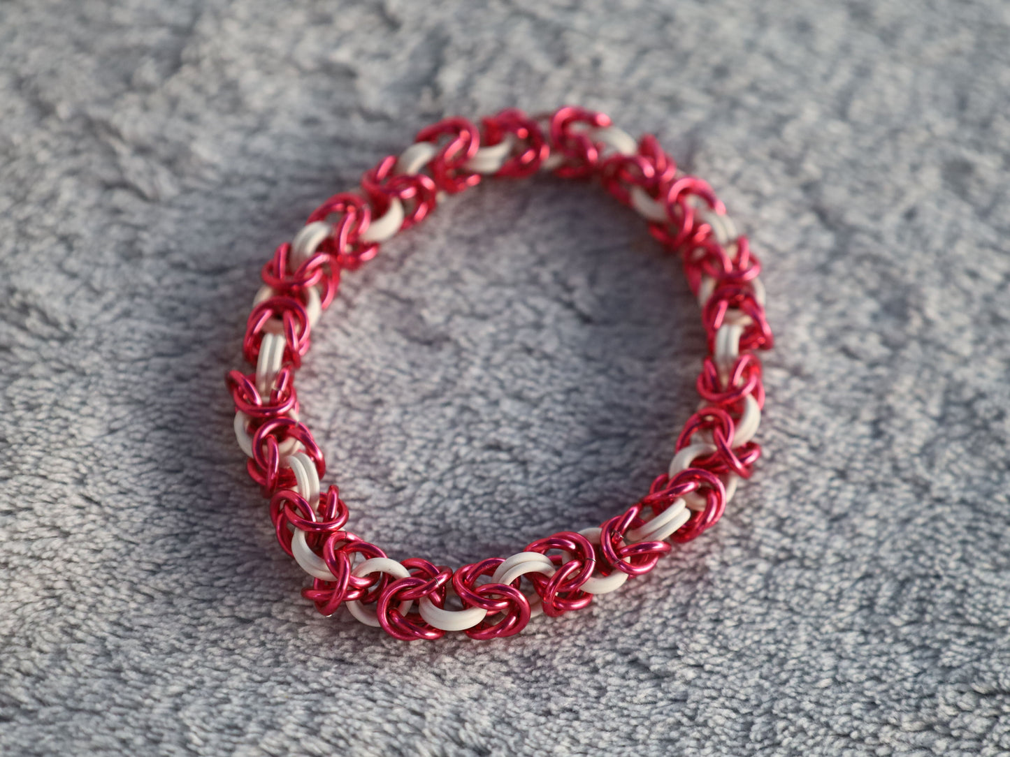 Pink & White Stretchy Chainmail Bracelet